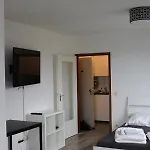 Fewo Central Апартаменты *
