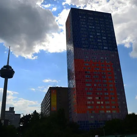 Fewo Central Апартаменты Кёльн